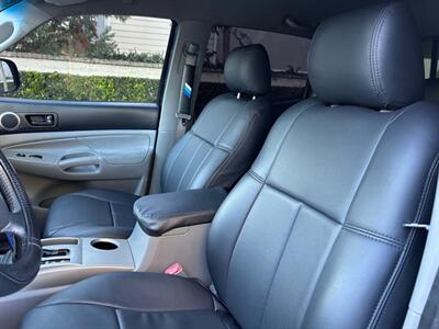 2008 Toyota Tacoma V6 4x4!! Super Nice Truck!! - Photo 11 - Valencia, CA 91355