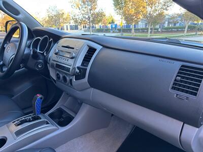 2008 Toyota Tacoma V6 4x4!! Super Nice Truck!! - Photo 16 - Valencia, CA 91355