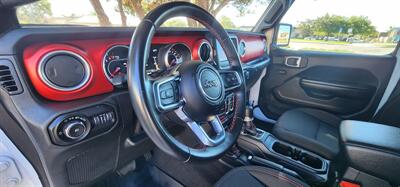 2020 Jeep Wrangler Unlimited Rubicon   - Photo 11 - Costa Mesa, CA 92627