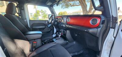 2020 Jeep Wrangler Unlimited Rubicon   - Photo 14 - Costa Mesa, CA 92627
