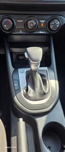 2020 Kia Forte LXS   - Photo 15 - Costa Mesa, CA 92627