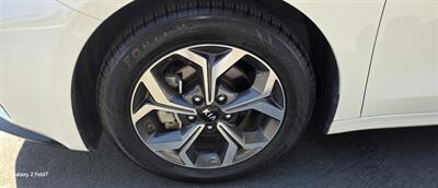 2020 Kia Forte LXS   - Photo 17 - Costa Mesa, CA 92627