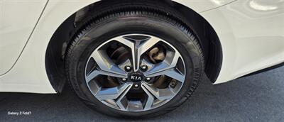 2020 Kia Forte LXS   - Photo 18 - Costa Mesa, CA 92627