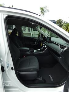 2021 Toyota RAV4 LE   - Photo 47 - Naples, FL 34104