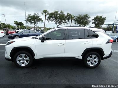 2021 Toyota RAV4 LE   - Photo 10 - Naples, FL 34104