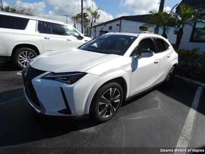 2022 Lexus UX 200 Luxury - Photo 3 - Naples, FL 34104