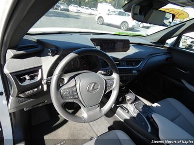 2022 Lexus UX 200 Luxury   - Photo 38 - Naples, FL 34104