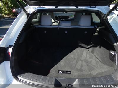 2022 Lexus UX 200 Luxury   - Photo 14 - Naples, FL 34104