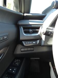 2022 Lexus UX 200 Luxury   - Photo 22 - Naples, FL 34104