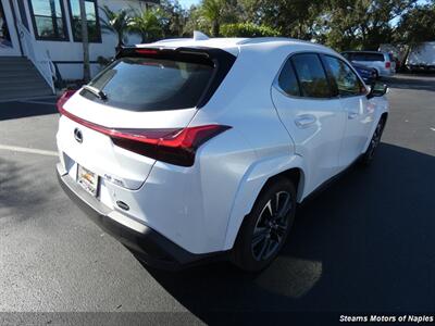 2022 Lexus UX 200 Luxury   - Photo 11 - Naples, FL 34104