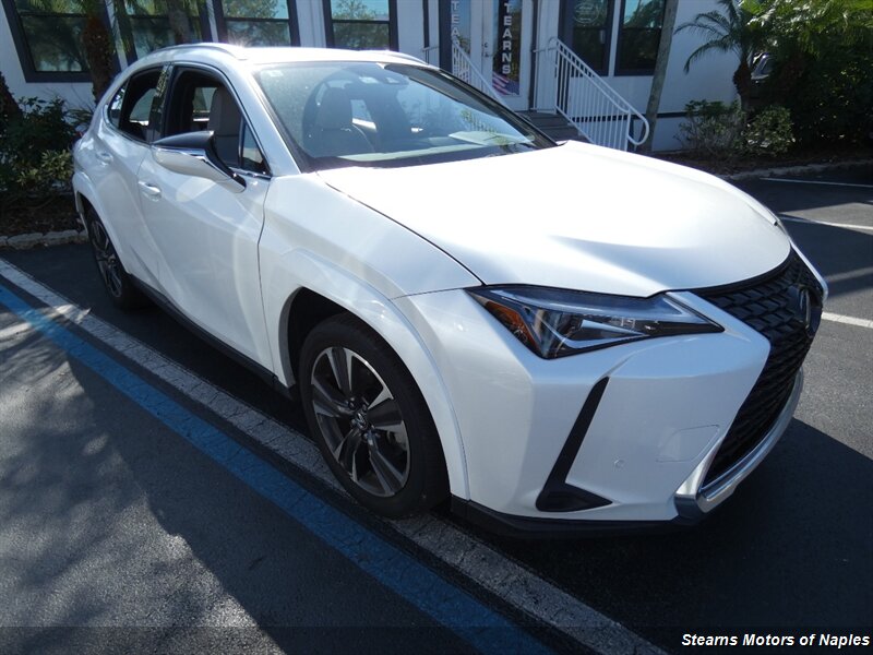 2022 Lexus UX 200 Luxury   - Photo 1 - Naples, FL 34104