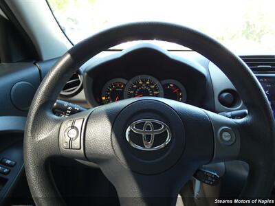 2012 Toyota RAV4   - Photo 24 - Naples, FL 34104