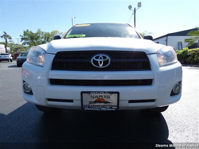 2012 Toyota RAV4   - Photo 4 - Naples, FL 34104