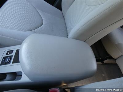 2012 Toyota RAV4   - Photo 33 - Naples, FL 34104