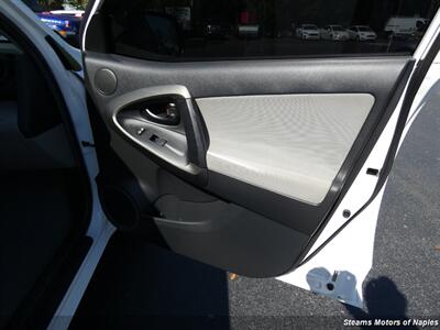 2012 Toyota RAV4   - Photo 50 - Naples, FL 34104