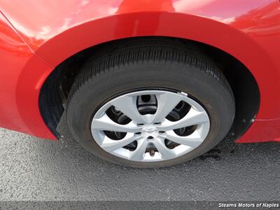 2021 Toyota Corolla LE   - Photo 16 - Naples, FL 34104