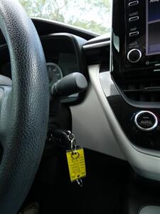 2021 Toyota Corolla LE   - Photo 26 - Naples, FL 34104