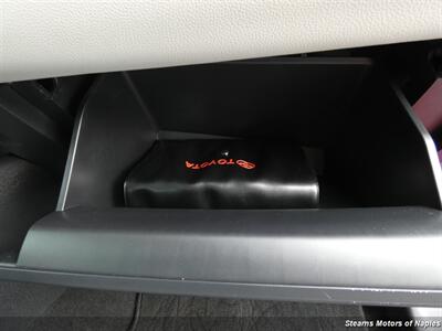 2021 Toyota Corolla LE   - Photo 45 - Naples, FL 34104