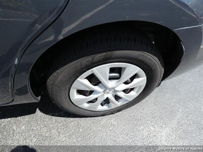 2018 Toyota Corolla L   - Photo 19 - Naples, FL 34104