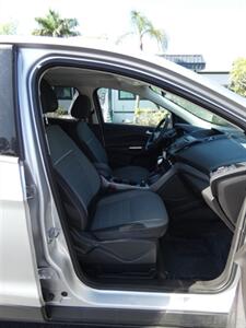 2015 Ford Escape SE - Photo 47 - Naples, FL 34104
