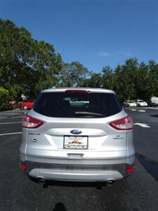 2015 Ford Escape SE - Photo 12 - Naples, FL 34104