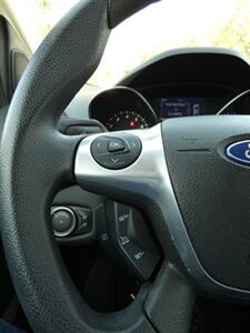 2015 Ford Escape SE - Photo 23 - Naples, FL 34104