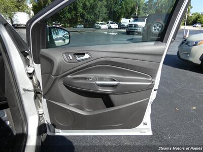 2015 Ford Escape SE - Photo 48 - Naples, FL 34104