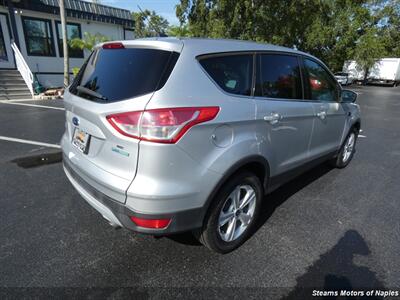 2015 Ford Escape SE - Photo 11 - Naples, FL 34104
