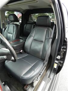 2007 Cadillac Escalade EXT - Photo 38 - Naples, FL 34104