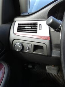 2007 Cadillac Escalade EXT   - Photo 23 - Naples, FL 34104