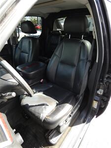 2007 Cadillac Escalade EXT   - Photo 38 - Naples, FL 34104