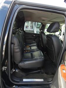 2007 Cadillac Escalade EXT   - Photo 52 - Naples, FL 34104