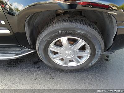 2007 Cadillac Escalade EXT   - Photo 18 - Naples, FL 34104