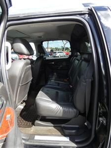 2007 Cadillac Escalade EXT   - Photo 42 - Naples, FL 34104