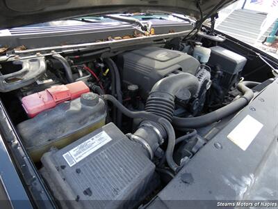 2007 Cadillac Escalade EXT   - Photo 7 - Naples, FL 34104