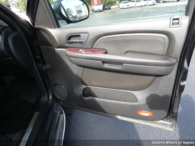 2007 Cadillac Escalade EXT   - Photo 50 - Naples, FL 34104