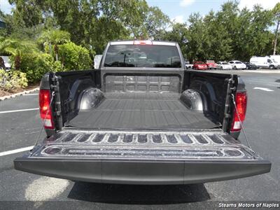 2018 RAM 1500 Express   - Photo 14 - Naples, FL 34104