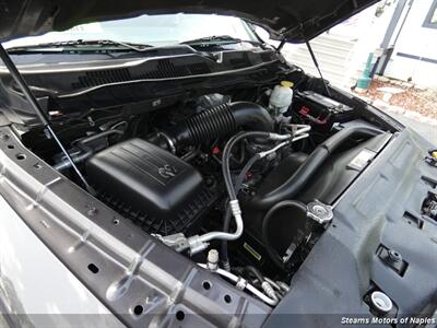 2018 RAM 1500 Express   - Photo 7 - Naples, FL 34104