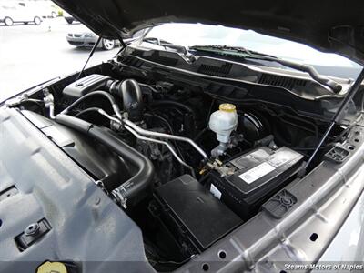 2018 RAM 1500 Express   - Photo 8 - Naples, FL 34104