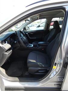 2019 Toyota RAV4 XLE Hybrid - Photo 38 - Naples, FL 34104