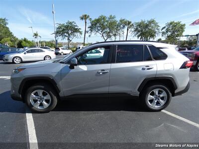 2019 Toyota RAV4 XLE Hybrid - Photo 7 - Naples, FL 34104