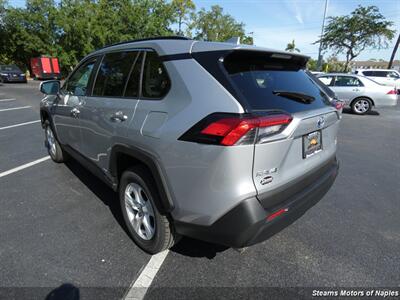 2019 Toyota RAV4 XLE Hybrid - Photo 6 - Naples, FL 34104