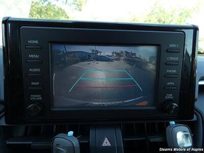 2019 Toyota RAV4 XLE Hybrid - Photo 26 - Naples, FL 34104