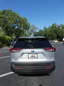 2019 Toyota RAV4 XLE Hybrid - Photo 9 - Naples, FL 34104