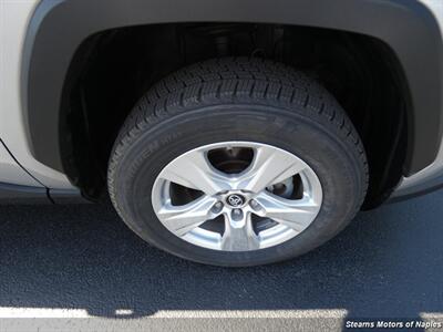2019 Toyota RAV4 XLE Hybrid - Photo 15 - Naples, FL 34104