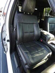 2013 Lincoln Navigator   - Photo 54 - Naples, FL 34104