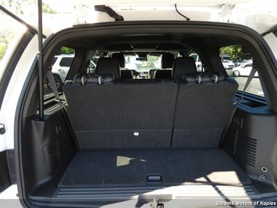 2013 Lincoln Navigator   - Photo 14 - Naples, FL 34104