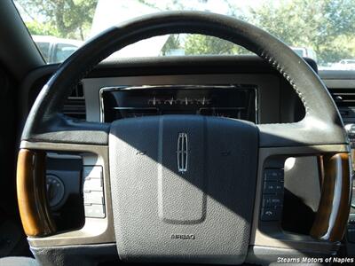 2013 Lincoln Navigator   - Photo 27 - Naples, FL 34104