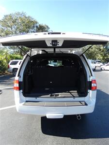 2013 Lincoln Navigator   - Photo 13 - Naples, FL 34104