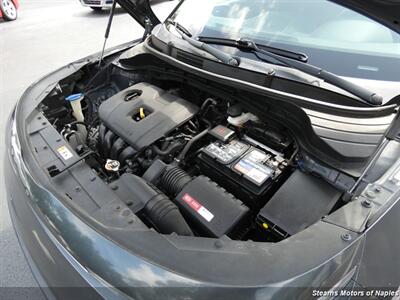 2020 Kia Soul LX   - Photo 8 - Naples, FL 34104